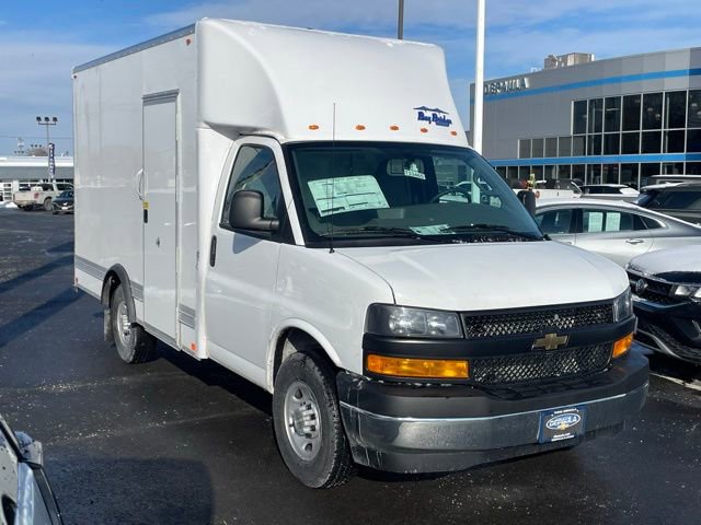 New 2025 Chevrolet Express 3500 w/ Power Convenience Package
