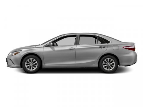Used 2017 Toyota Camry LE FWD image 3