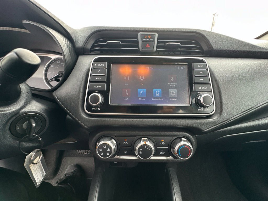 Used 2025 Nissan Versa S FWD image 14