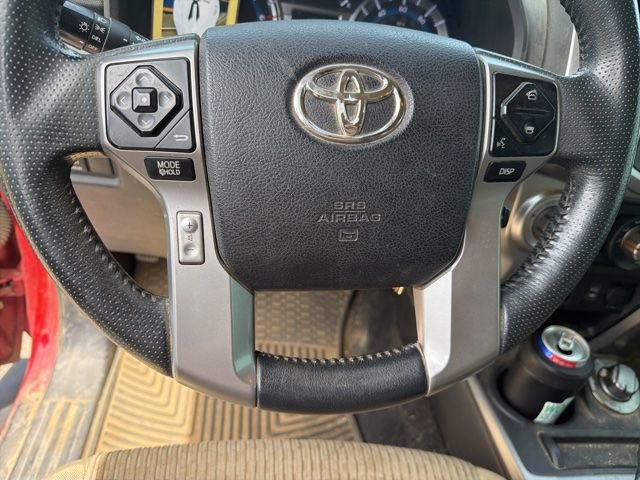 Used 2015 Toyota 4Runner SR5 AWD/4WD image 10