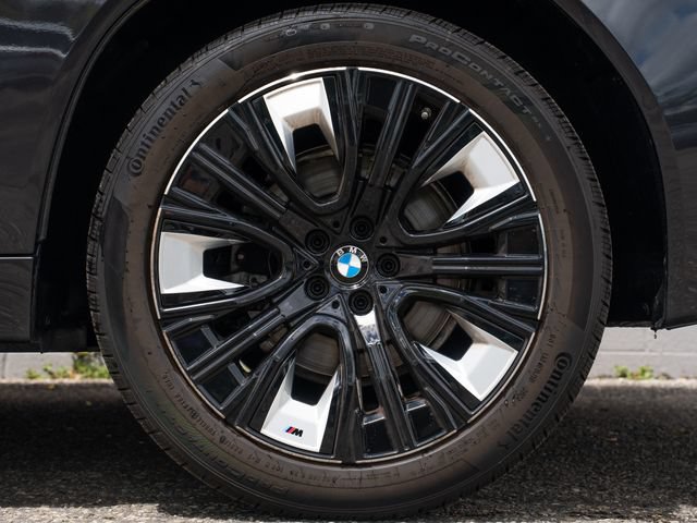 Used 2025 BMW X3 xDrive30i w/ Premium Package AWD/4WD image 12