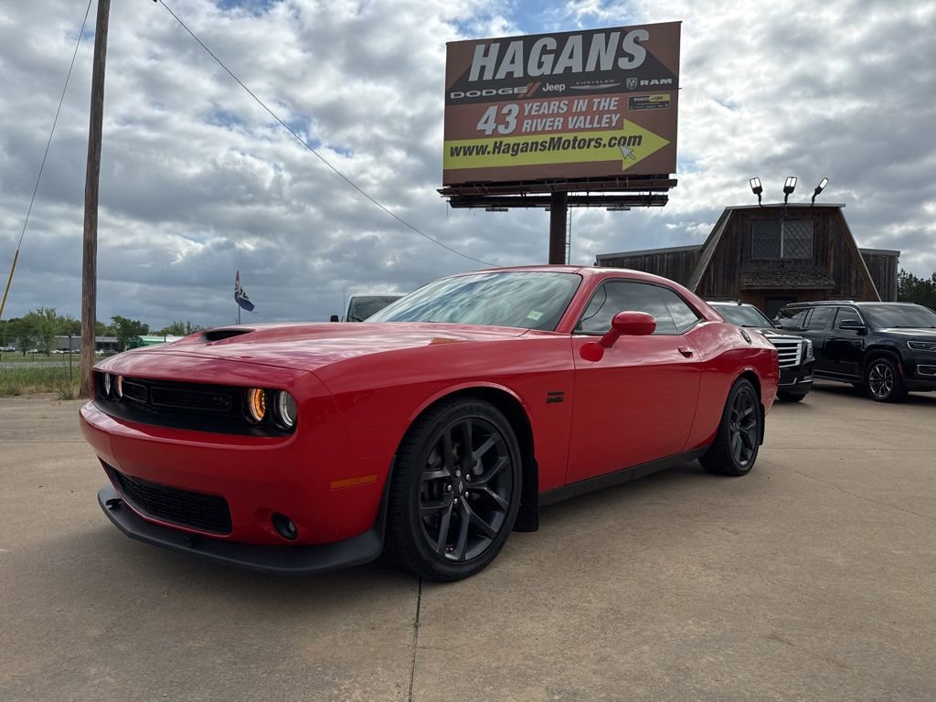 Certified 2023 Dodge Challenger R/T w/ Plus Package image 1