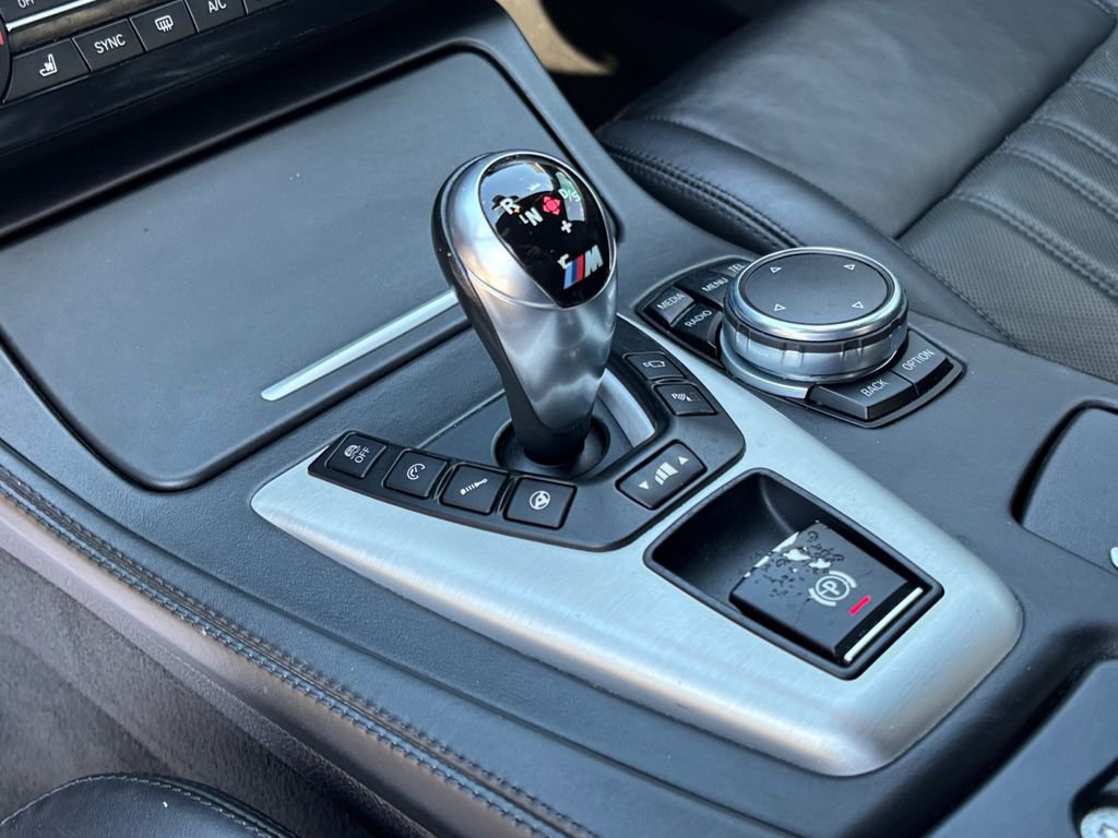 Used 2016 BMW M5 RWD image 24