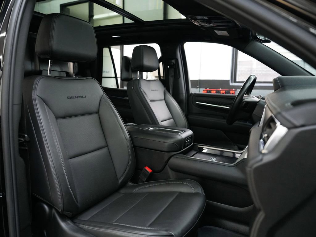 Used 2023 GMC Yukon Denali image 40
