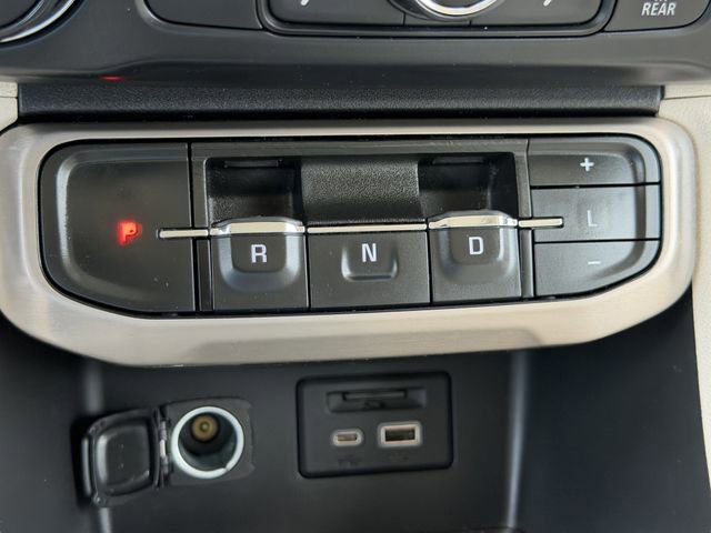 Used 2021 GMC Acadia Denali w/ Denali Ultimate Package AWD/4WD image 29