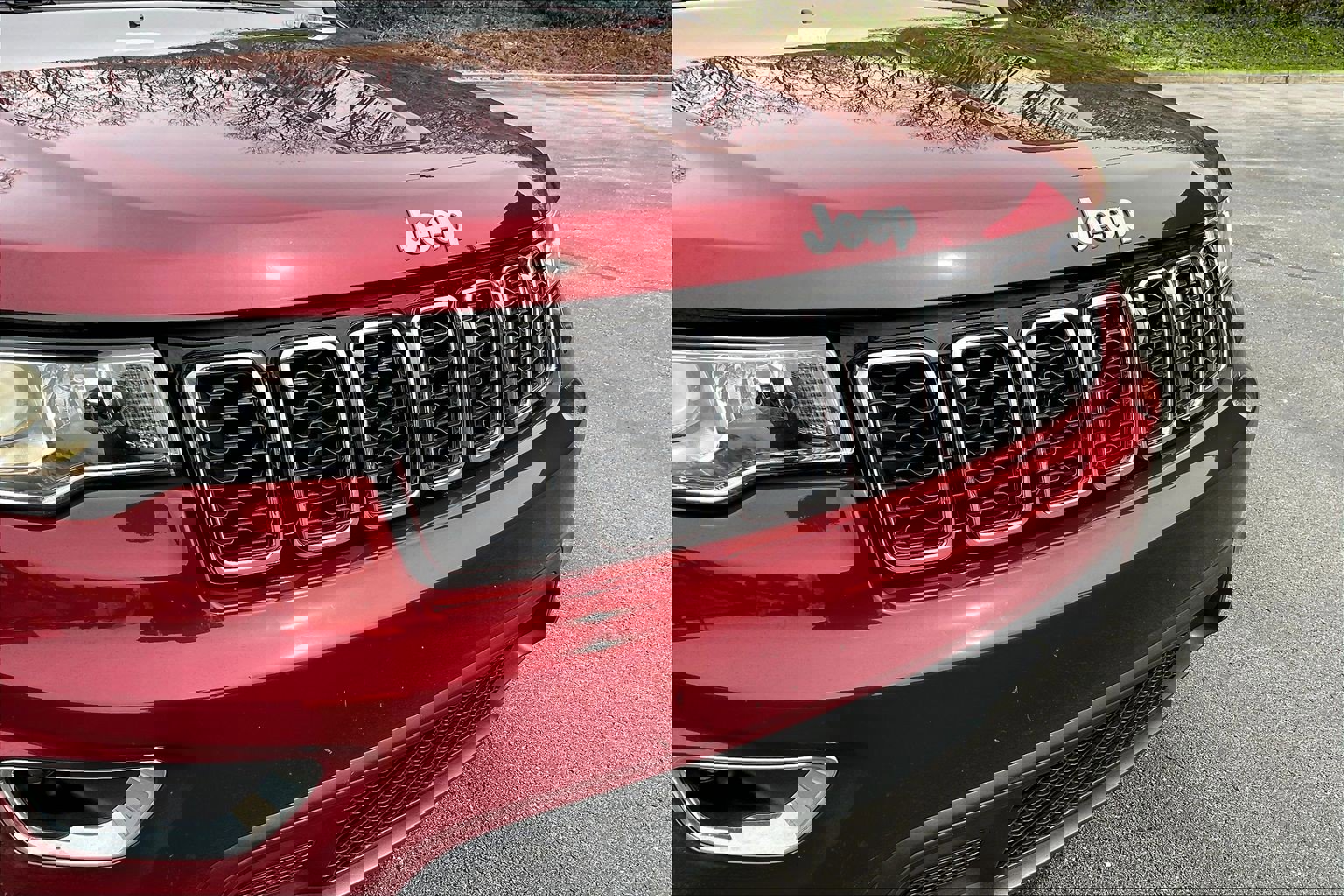 Used 2021 Jeep Grand Cherokee Laredo w/ Security & Convenience Group image 34