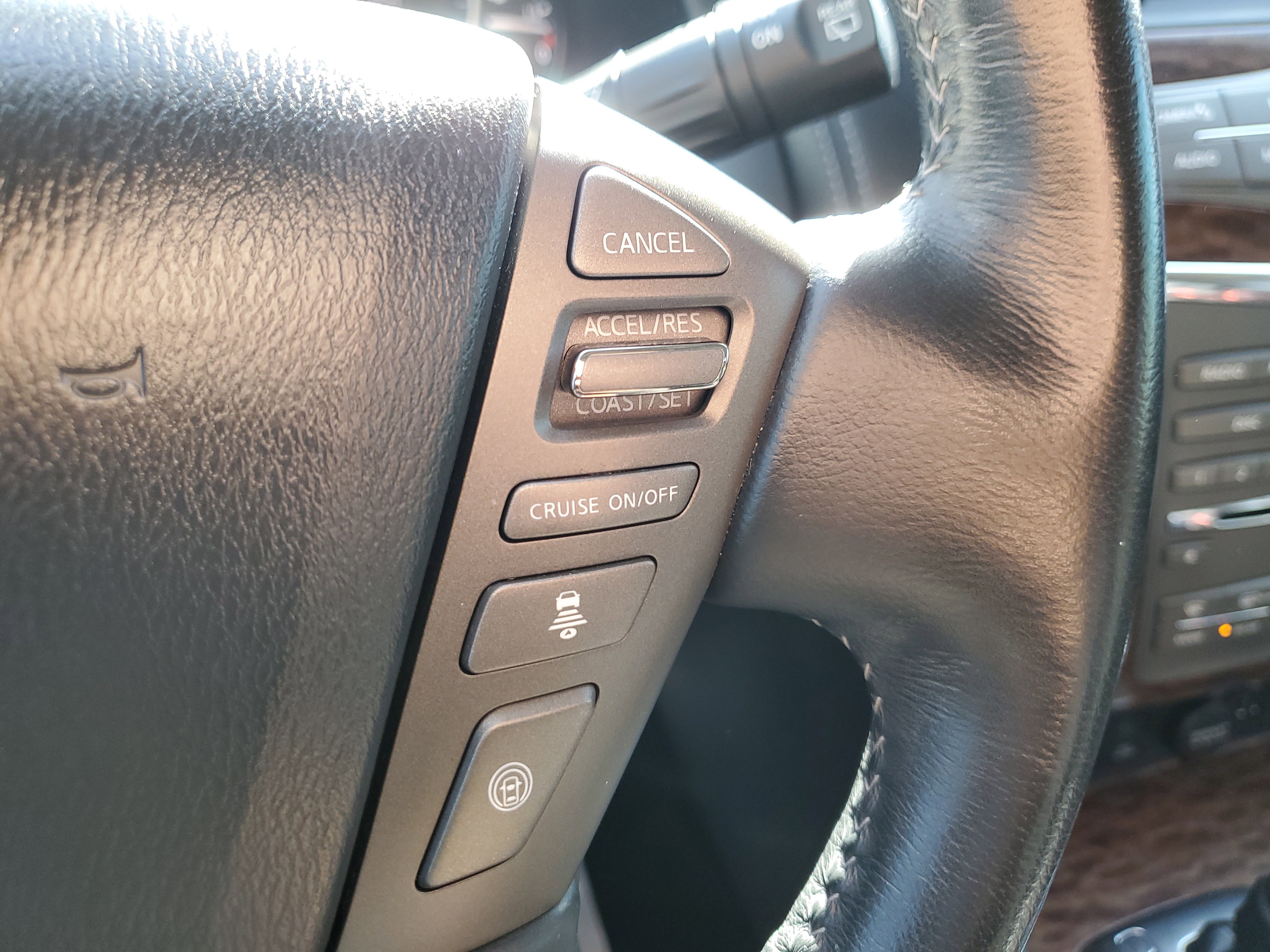 Used 2018 Nissan Armada Platinum w/ Captain Seat Package image 25