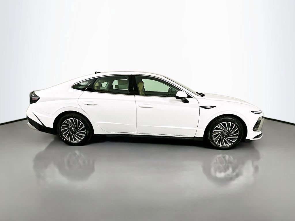New 2026 Hyundai Sonata Limited image 4