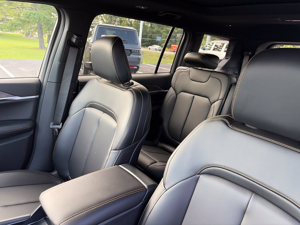 New 2026 Jeep Grand Cherokee L Limited AWD/4WD image 24