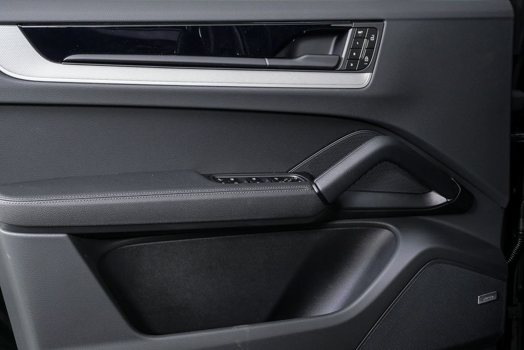 New 2026 Porsche Cayenne image 6