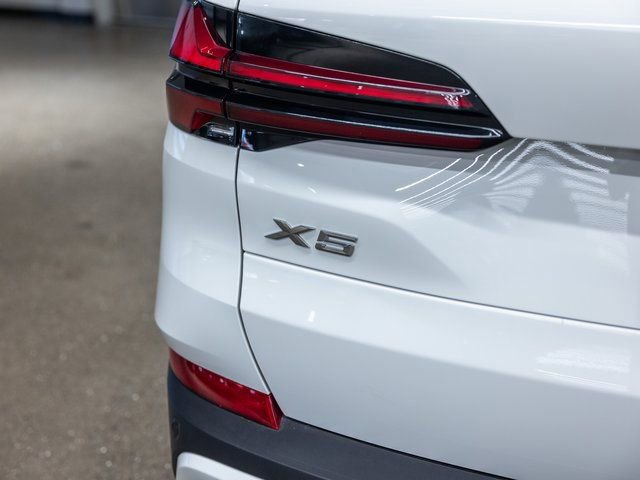 Used 2026 BMW X5 xDrive40i image 22