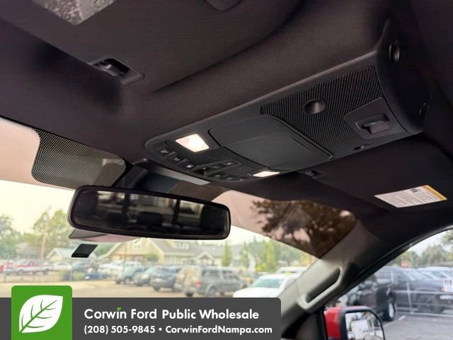 Used 2015 Ford F150 Lariat w/ Equipment Group 502A Luxury AWD/4WD image 21