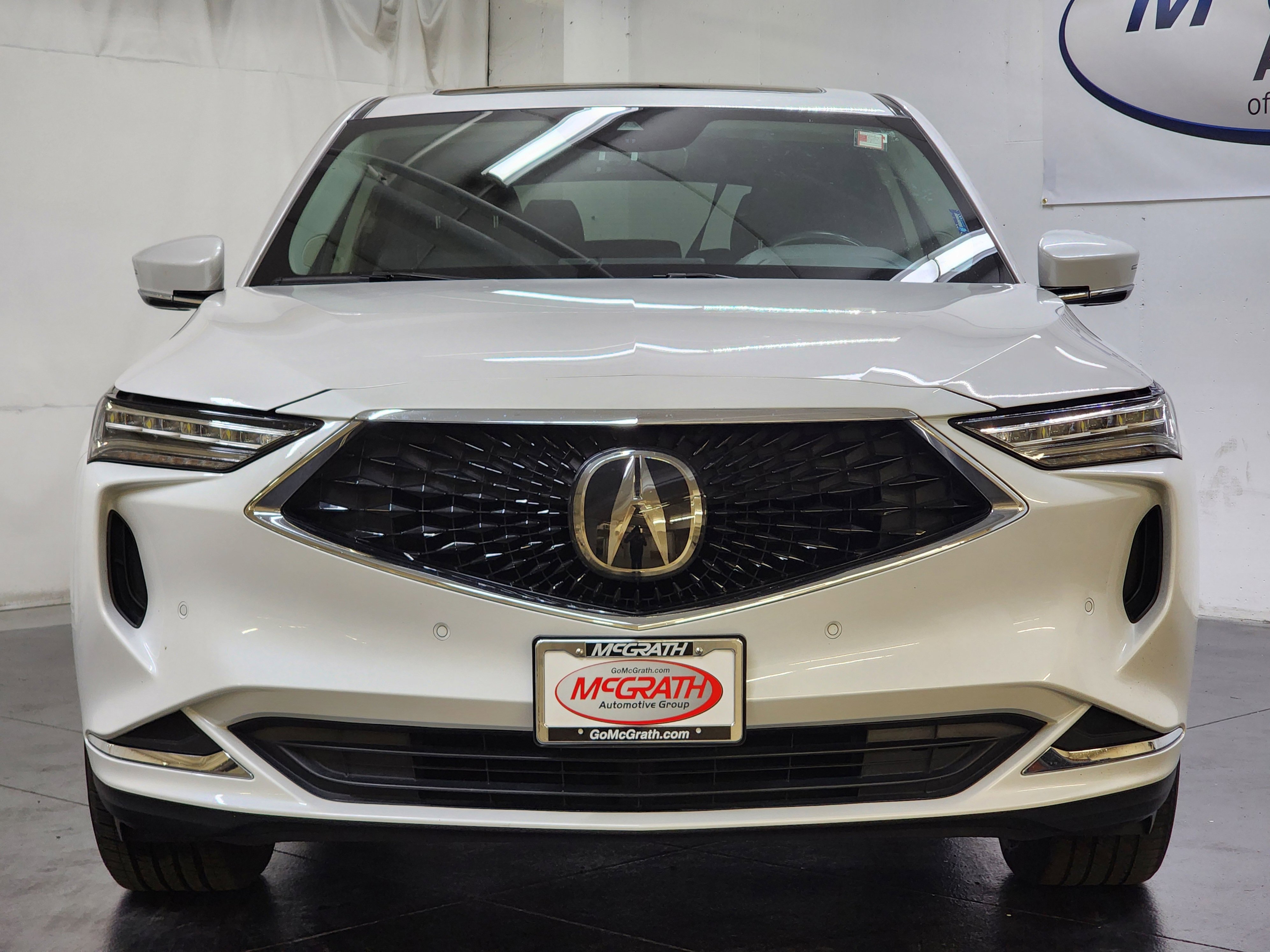 Used 2023 Acura MDX SH-AWD w/ Technology Package image 11