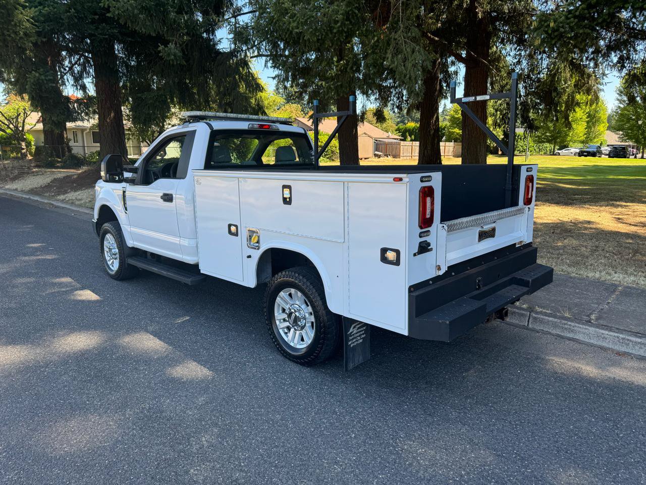 Used 2018 Ford F250 XL w/ STX Appearance Package AWD/4WD image 3