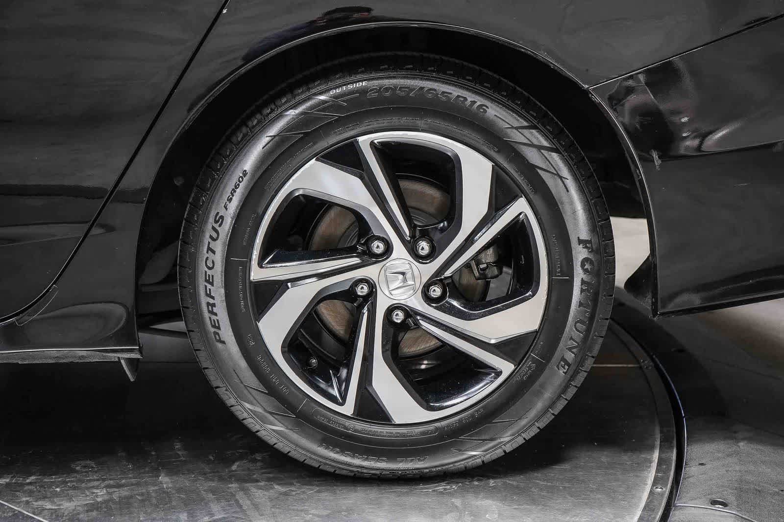 Used 2017 Honda Accord LX image 11