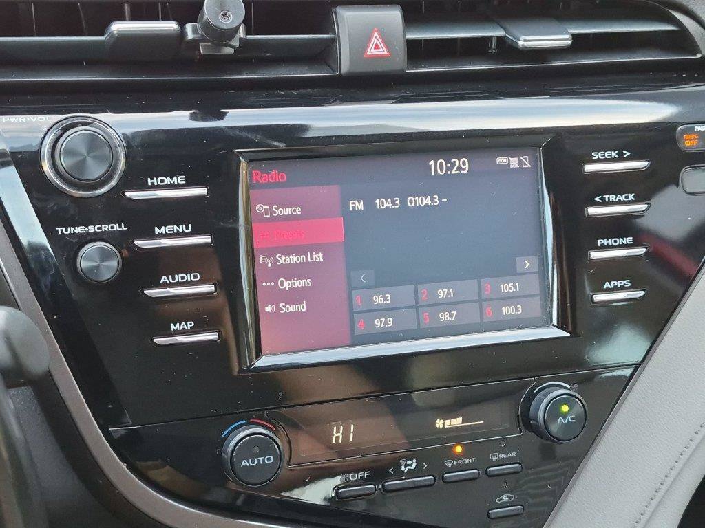 Used 2019 Toyota Camry SE FWD image 11