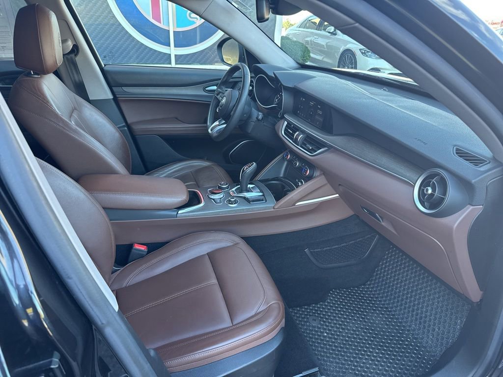 Used 2020 Alfa Romeo Stelvio Ti image 59