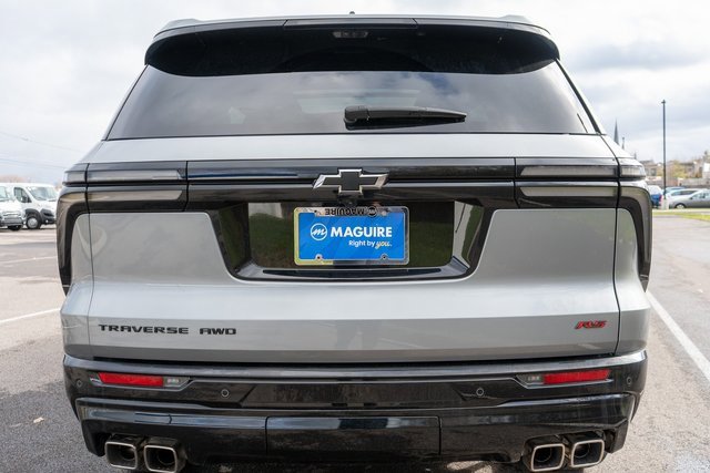 Used 2024 Chevrolet Traverse RS w/ LPO, Floor Liner Package image 7