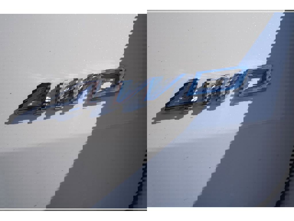 Used 2022 Ford Explorer XLT w/ Equipment Group 202A image 11