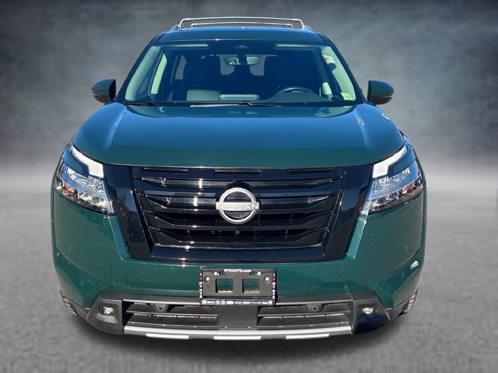 Used 2023 Nissan Pathfinder SL w/ Lighting Package (N92) AWD/4WD image 9