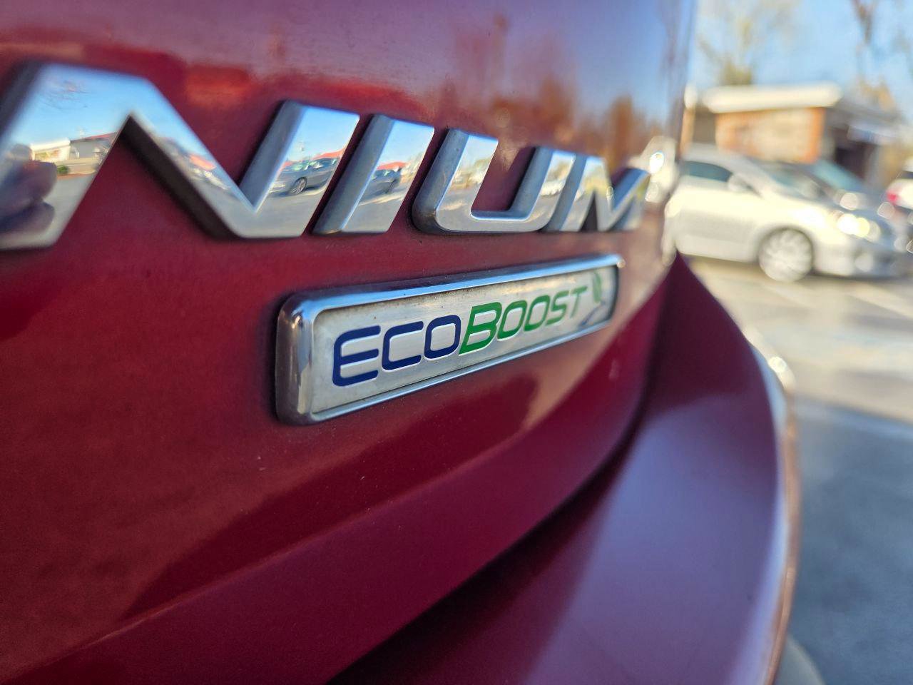 Used 2018 Ford Edge Titanium w/ Equipment Group 301A image 10