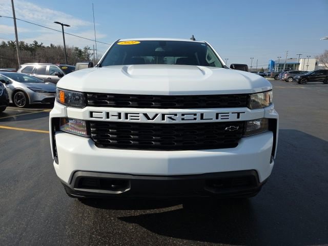 Used 2021 Chevrolet Silverado 1500 Custom w/ LPO, Dark Essentials Package image 2