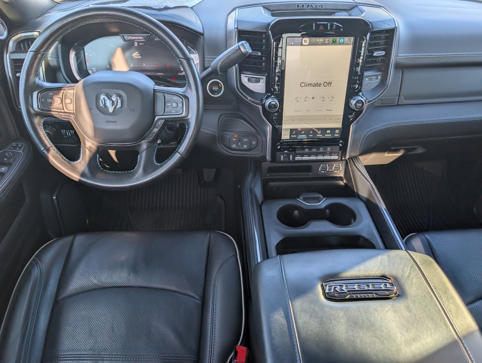 Used 2024 RAM 2500 Rebel w/ Towing Technology Group image 9