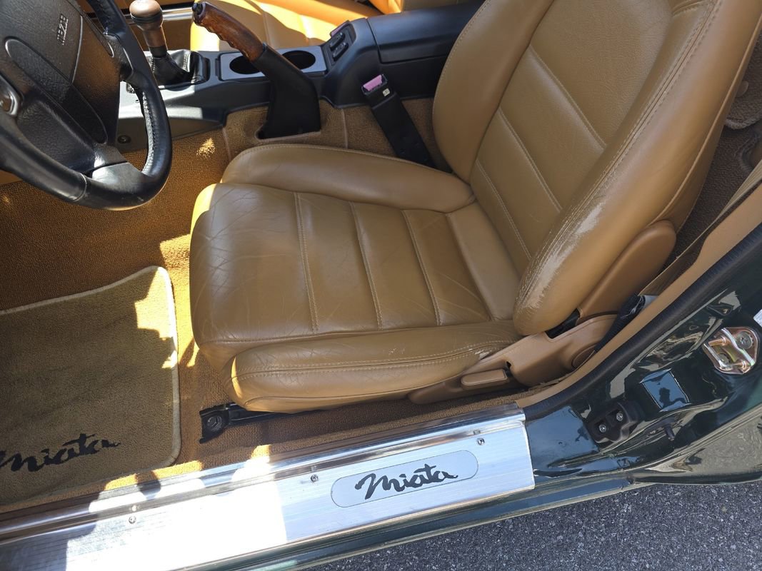Used 1991 MAZDA MX-5 Miata RWD image 10