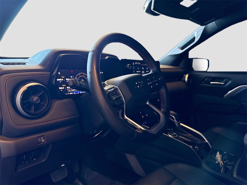 Used 2024 Chevrolet Colorado Z71 w/ Z71 Convenience Package 2 image 9