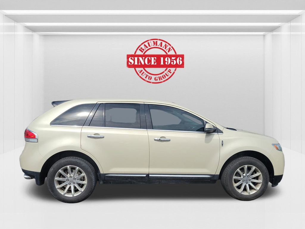 Used 2015 Lincoln MKX AWD w/ Equipment Group 101A image 4