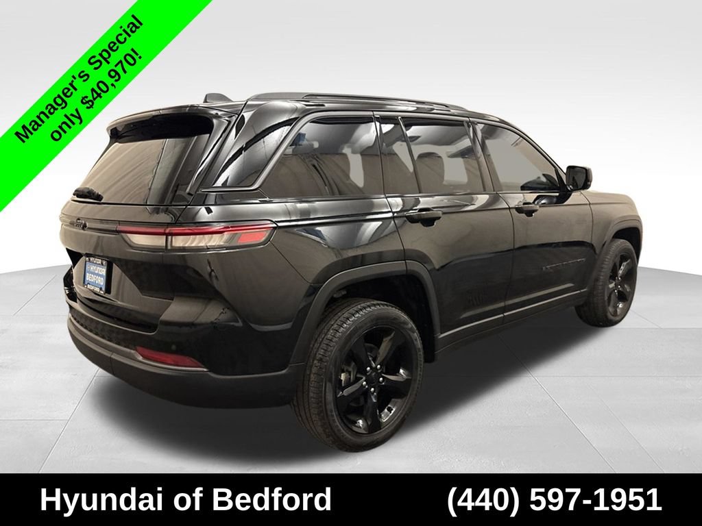 Used 2026 Jeep Grand Cherokee Limited w/ Limited Altitude Package AWD/4WD image 5