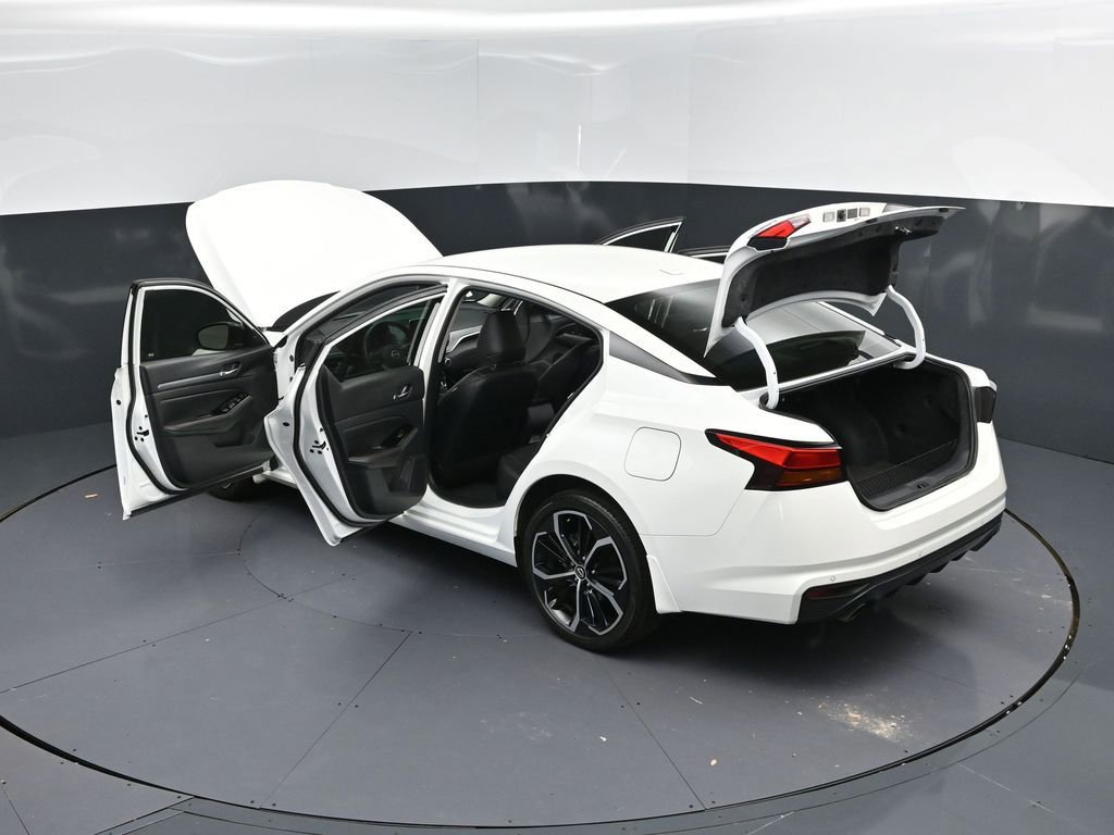 Used 2024 Nissan Altima 2.5 SR image 48