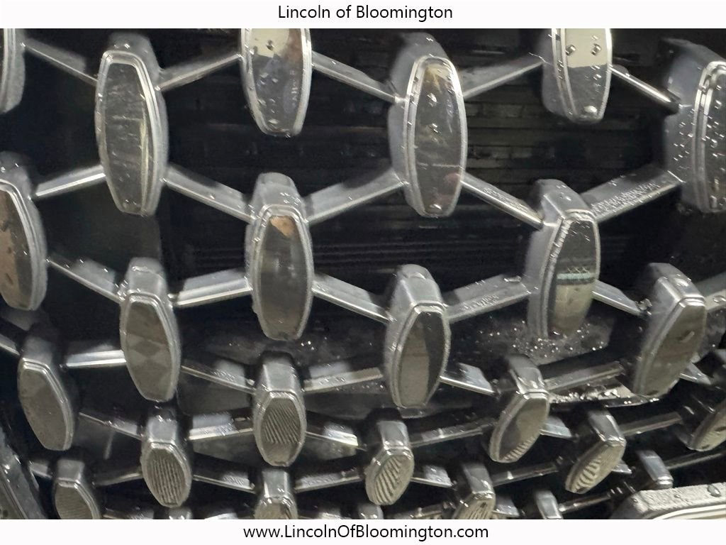 Certified 2023 Lincoln Corsair Reserve w/ Equipment Group 201A image 13