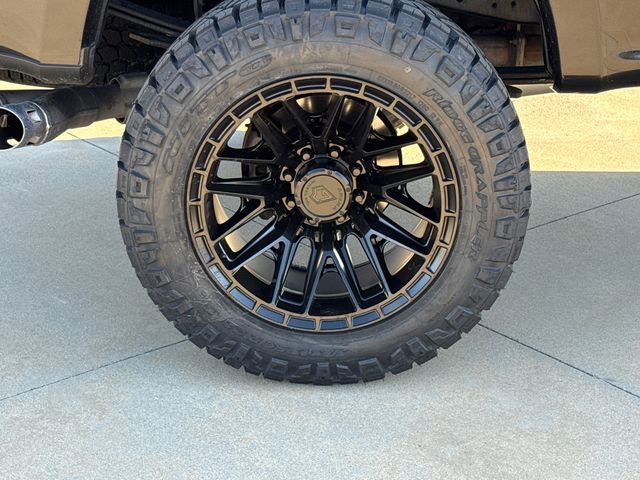 Used 2022 Ford F250 Platinum w/ FX4 Off-Road Package image 10