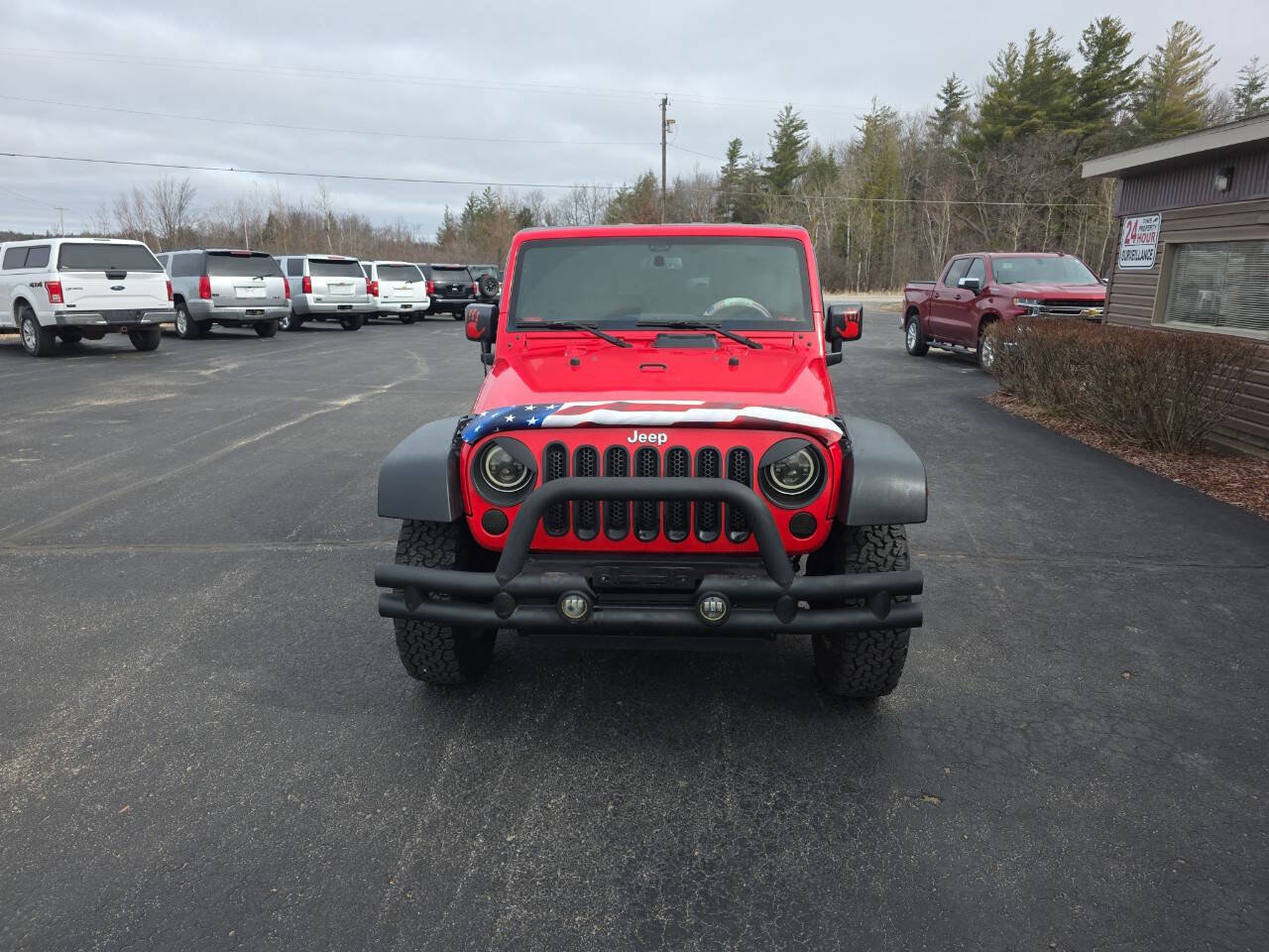 Used 2015 Jeep Wrangler Rubicon w/ Power Convenience Group AWD/4WD image 3
