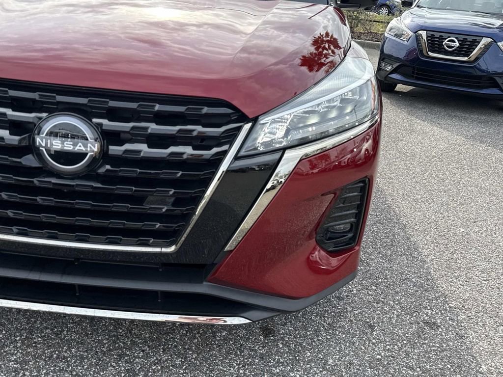 Used 2024 Nissan Kicks SR image 10