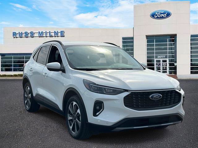 Used 2023 Ford Escape Platinum image 1