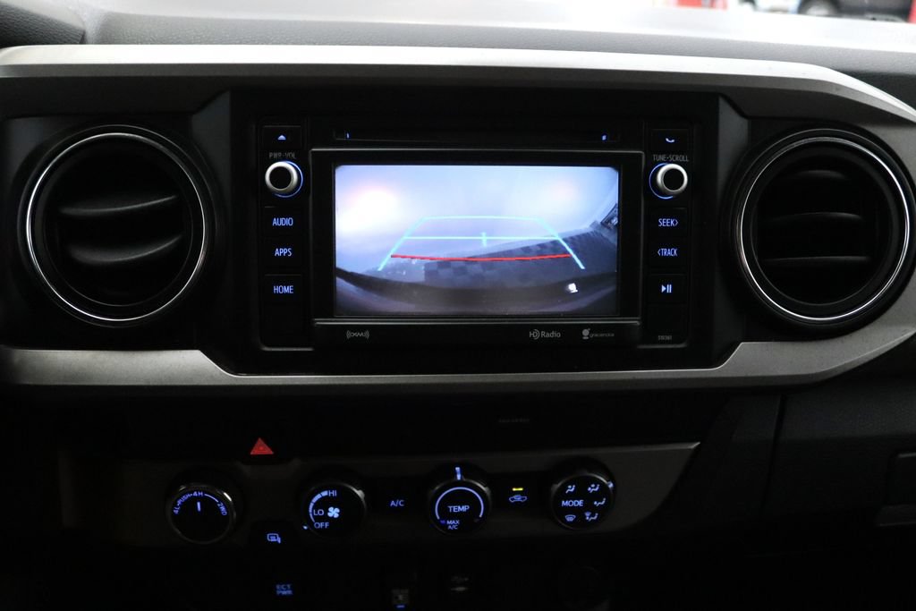 Used 2019 Toyota Tacoma SR5 AWD/4WD image 26