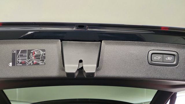 New 2026 Volvo XC90 B6 Plus w/ Protection Package AWD/4WD image 44