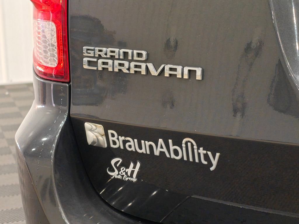 Used 2012 Dodge Grand Caravan SXT image 45