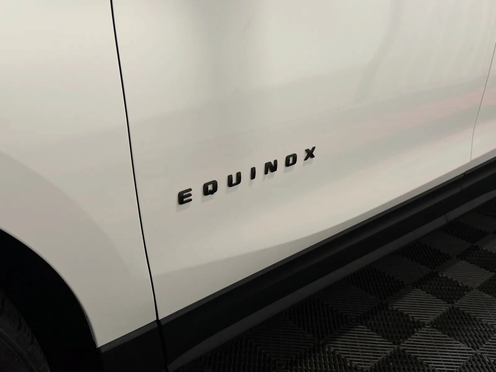 Used 2023 Chevrolet Equinox LS w/ LS Convenience Package AWD/4WD image 12