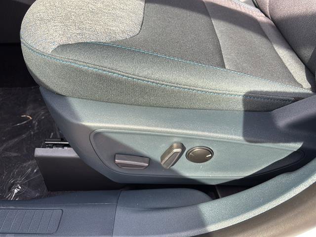 New 2025 Ford Maverick XLT w/ XLT Luxury Package image 11