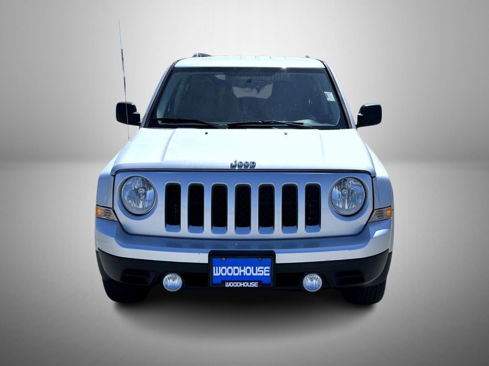 Used 2013 Jeep Patriot Latitude AWD/4WD image 2