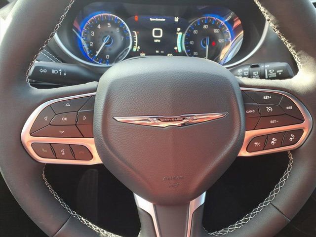 New 2026 Chrysler Pacifica Select FWD image 13