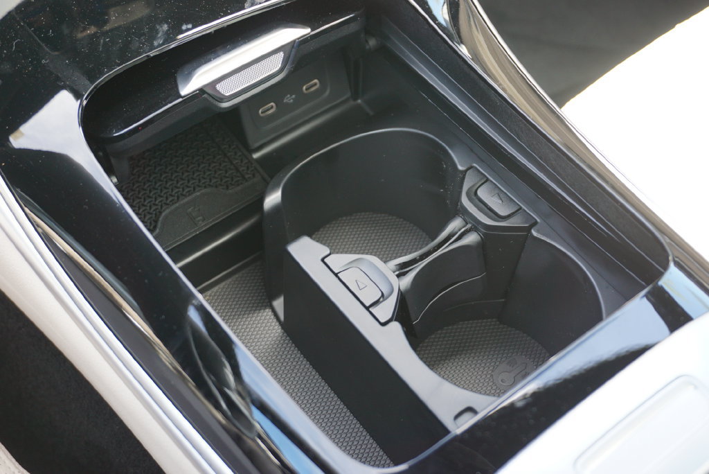 Certified 2025 Mercedes-Benz C 300 4MATIC Sedan image 39