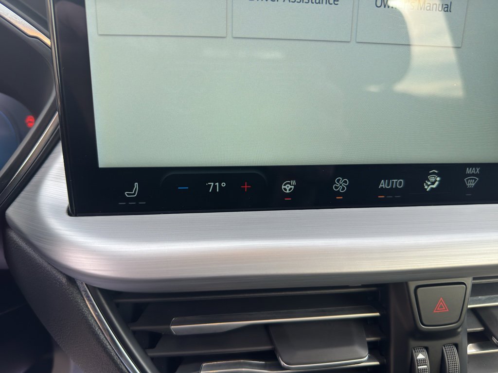 Used 2025 Ford Escape Platinum image 25