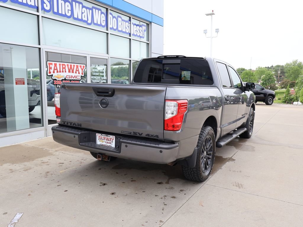 Used 2019 Nissan Titan SV w/ SV Convenience Package AWD/4WD image 3