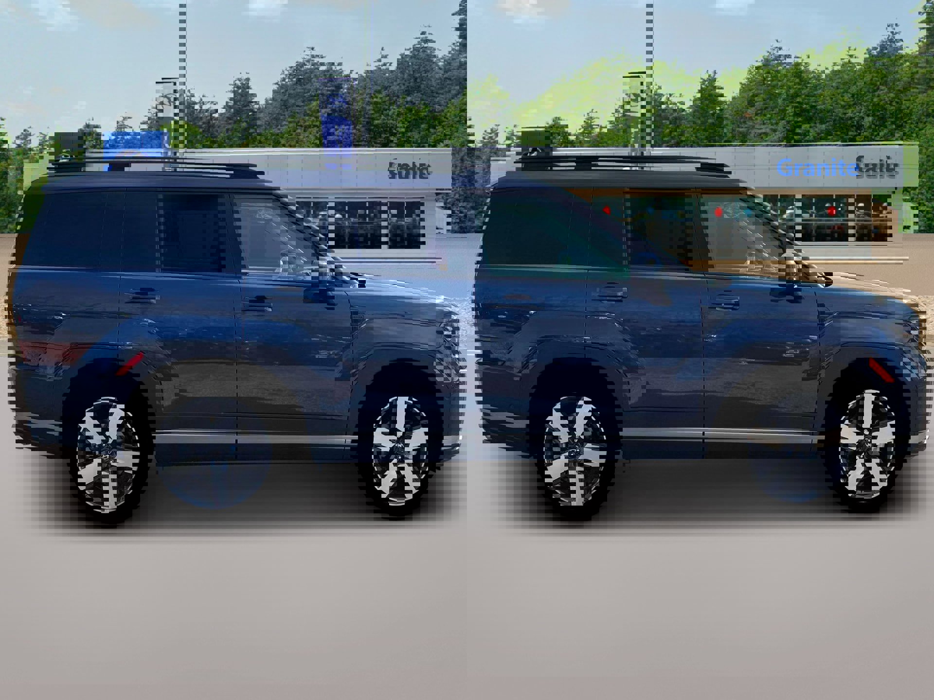 New 2026 Hyundai Santa Fe Limited w/ Tow & Go Package image 9