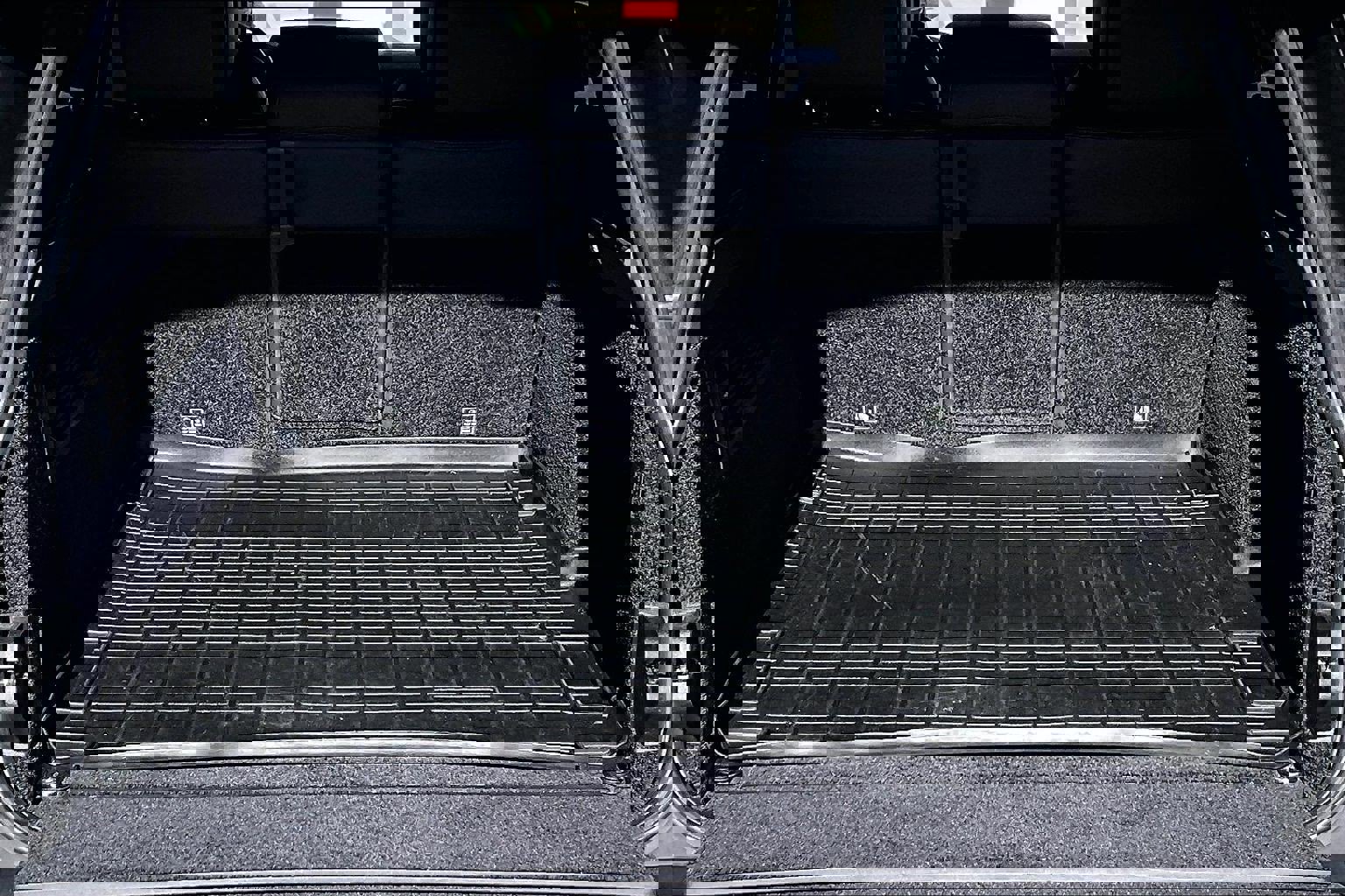 Used 2020 Land Rover Range Rover HSE image 22