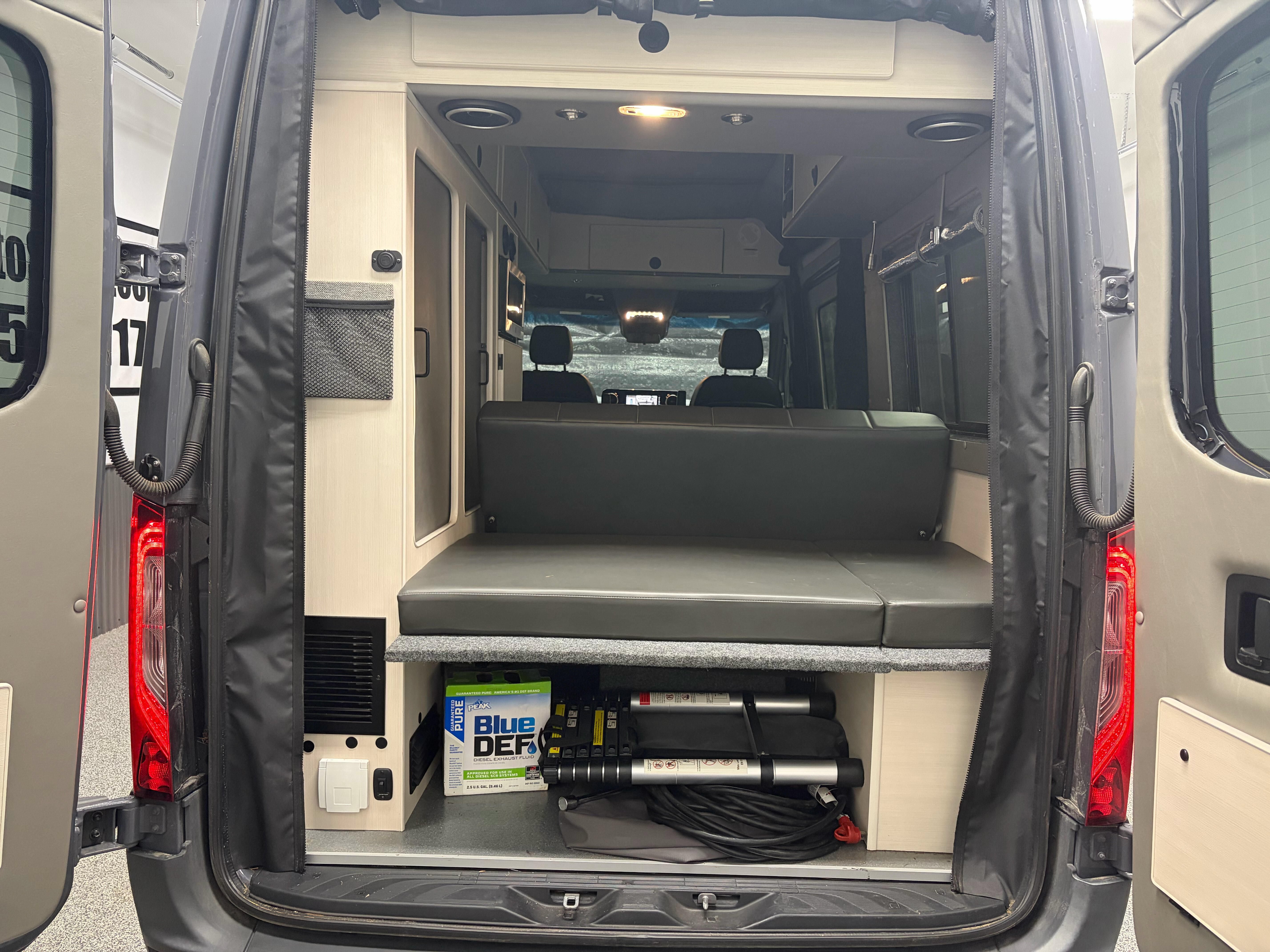 Used 2020 Mercedes-Benz Sprinter 2500 image 22